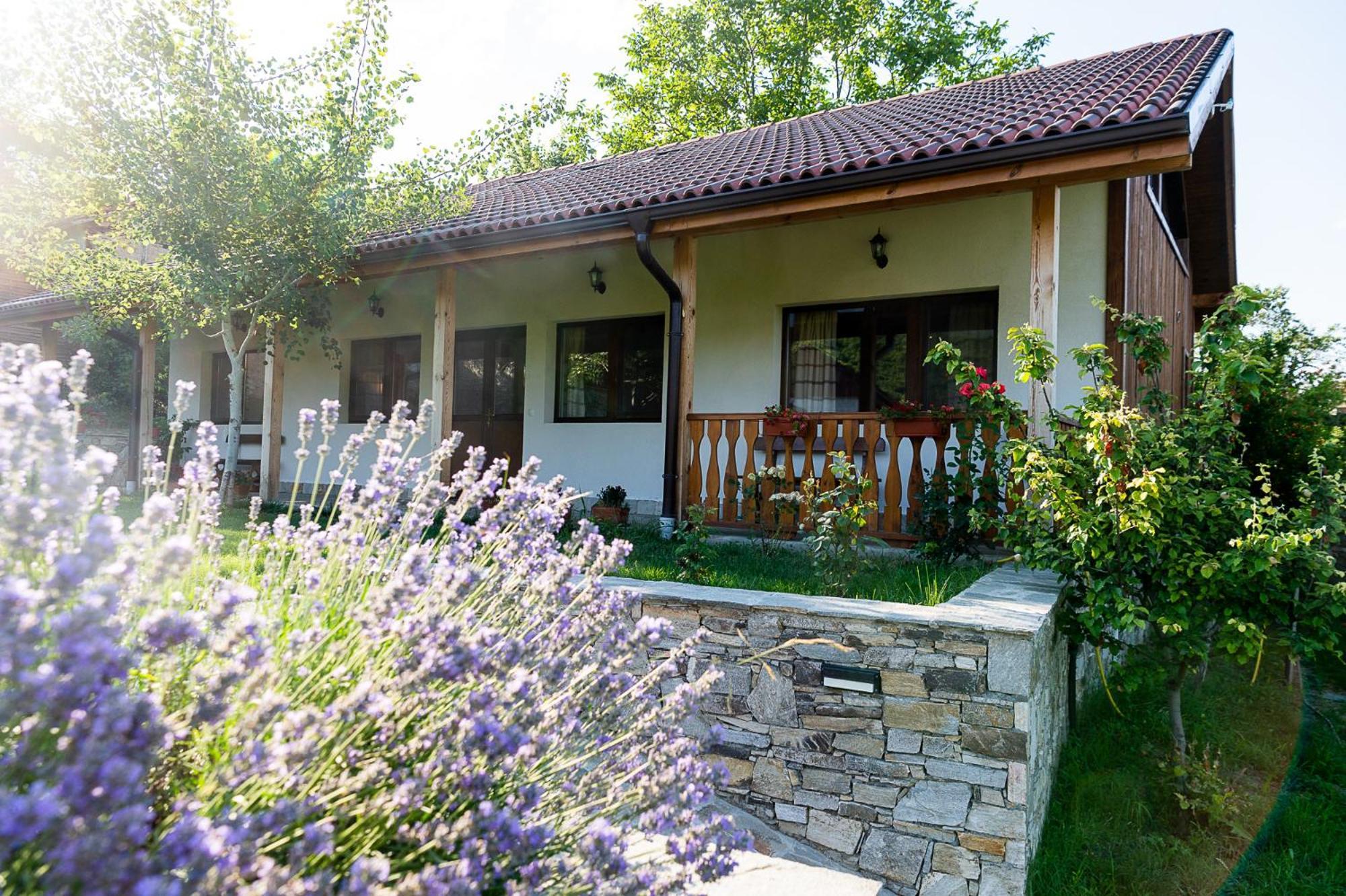Walnut Cottage 1 Дебращица Екстериор снимка